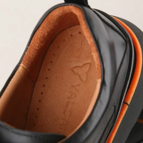 کفش روزمره زنانه چرم یلسان مدل میکسا کد 637-GN