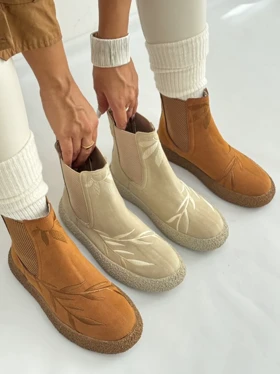 نیم بوت زیره برفی گلدوزی 2321