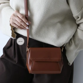 کیف زنانه دوشی مدل نورا