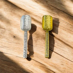 پیمانه قهوه و چای نگین‌دار در دو رنگ