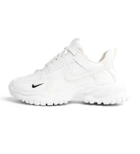کفش ورزشی زنانه Nike