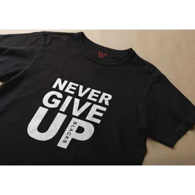 تیشرت طرح NEVER GIVE UP