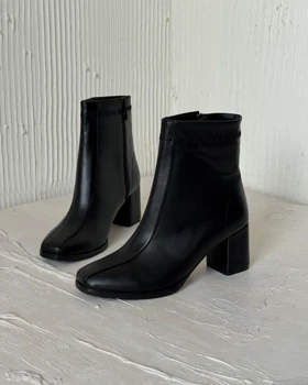 نیم بوت مشکی کد 1200137