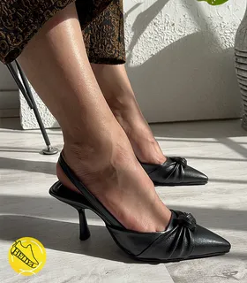 کفش پاشنه‌بلند نوک تیز زارا