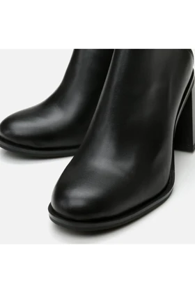 بوت و نیم بوت زنانه yaya-by-hotic yaya-by-hotic