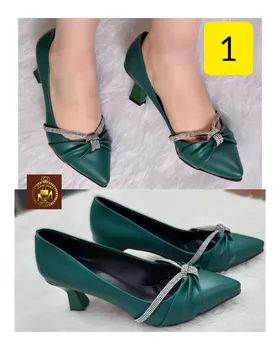 کفش مجلسی پاشنه‌دار نگینی زنانه