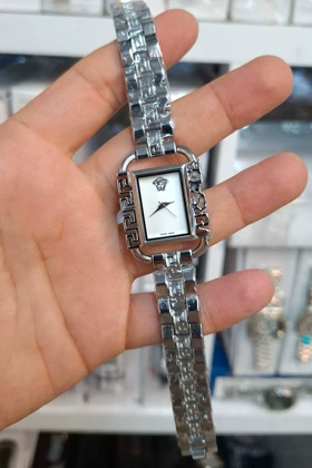 ساعت مچی زنانه ورساچه Versace موتور کوارتز باکیفیت و طراحی زیبا (نقره ای صفحه سفید)