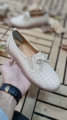 کفش طبی گلناز