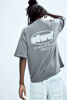 تیشرت مردانه pull-and-bear