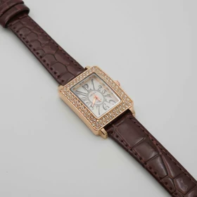 ساعت مچی زنانه مروئیکا Mruika صفحه فول نگین با بند چرم