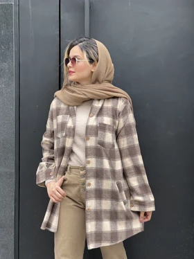 شکت کلاهدار بلند