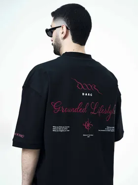 تیشرت مدل GROUNDED LIFESTYLE مشکی برند دارسی DARC