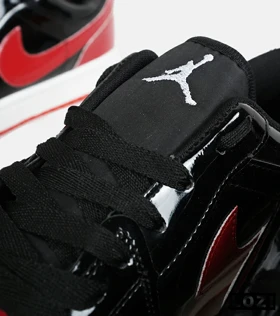کفش کتانی مردانه و زنانه مشکی قرمز NIKE jordan 1