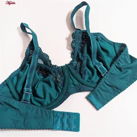 ست شورت و سوتین زنانه پانیذ مدل فنردار گیپور گل‌دار کله غازی کد 9013