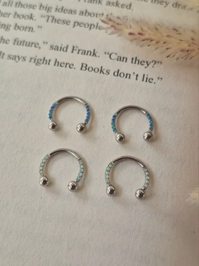 پیرسینگ اسمایل و سپتوم سنگ اوپال