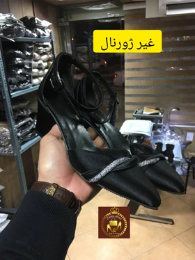صندل پاشنه چهارسانت نگینی زنانه
