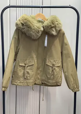 کاپشن کوتاه