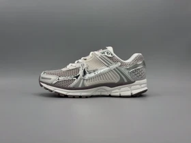 کتانی نایکی وومرو5 یاسی کروم/Nike vomero5