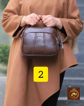 کیف زنانه دوشی و دستی پاسپورتی دسته دار