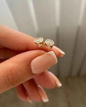 گوشواره میخی نگین تنیسی ژوپینگ