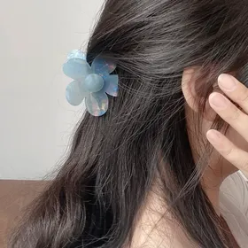 کلیپس پلی‌استر ژورنالی گل 🌸🤍 (7cm )