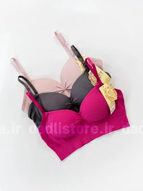 نیم‌تنه کاپ‌دار کبریتی جلو پلیسه