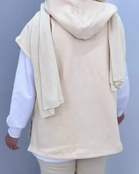 ست سه‌تکه کلاه‌دار