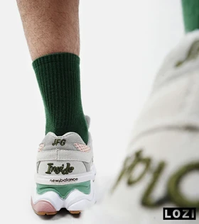 کفش کتانی بزرگ پا طوسی گلبهی NEW BALANCE 9060