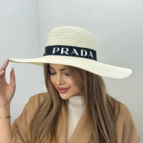 کلاه ساحلی با روبان پرادا