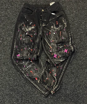 شلوار مام فیت جین لویی ویتون رنگ پاش کاستوم شده طراحی خفن و مدرن