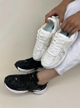 1325 کتانی زنانه نایک وی تو کی طرح گل‌دار nike v2k Flowers Run Womans