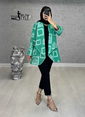 مانتو ورساچه کد : 7989