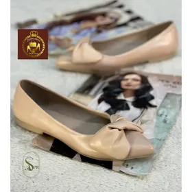کالج زنانه دخترانه پاپیونی