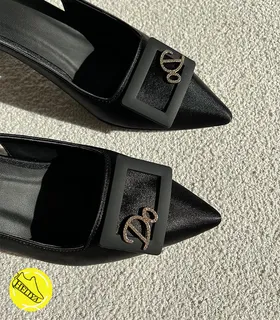 کفش پاشنه‌دار گربه ای