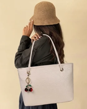 کیف زنانه دوشی کوچ 102 COACH (کرم)