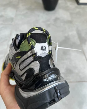کتانی BALENCIAGA RUNNER مشکی فسفری