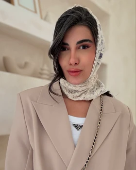 روسری دانتل
