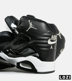 کفش کتانی ساق‌دار مردانه مشکی Nike air jordan 6