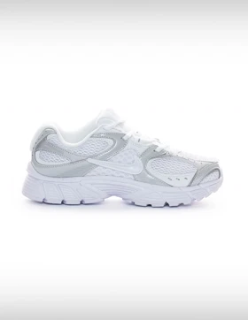 کتانی روزانه Unisex نایک Nike Nike V5 RNR U