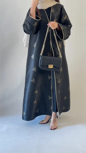 ملنتو عبایی