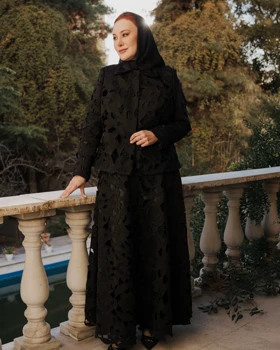کت و دامن گلدوزی