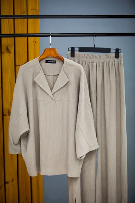 مانتو شلوار لونا یقه برگردان