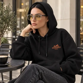هودی یونیسکس اورسایز طرح گرافیکی اسب مشکی پرسیسکا