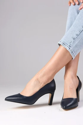 کفش پاشنه‌دار میوگوستو mio-gusto