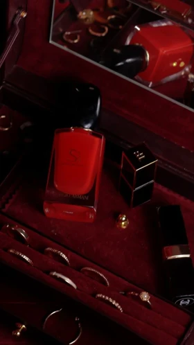 عطر جورجیو آرمانی سی پشن Giorgio Armani Si Passione