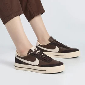 کفش و کتانی زنانه و دخترانه مدل نایک NIKE رنگ کرم قهوه ای کد M781