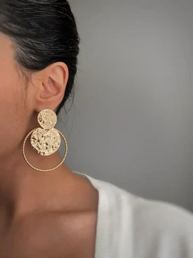 گوشواره های طلایی مدل چکش خورده