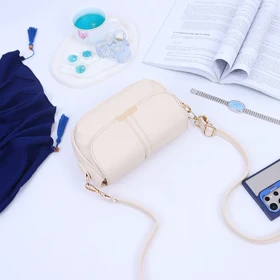 کیف دوشی دلین DELIN (کرم)