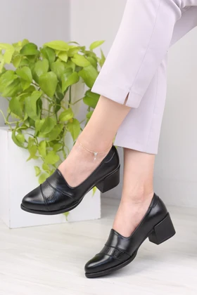 کفش زنانه پرسنلی پاشنه‌دار کد 686