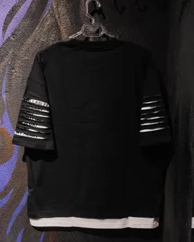 تیشرت زاپ‌دار